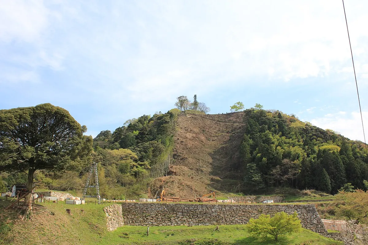 Gassan-Toda Castle (月山富田城)