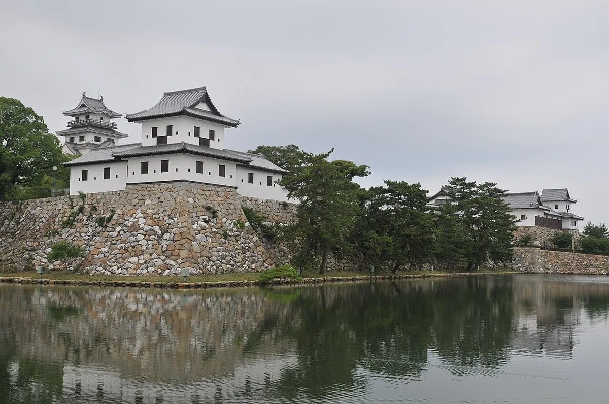 Imabari Castle (今治城)