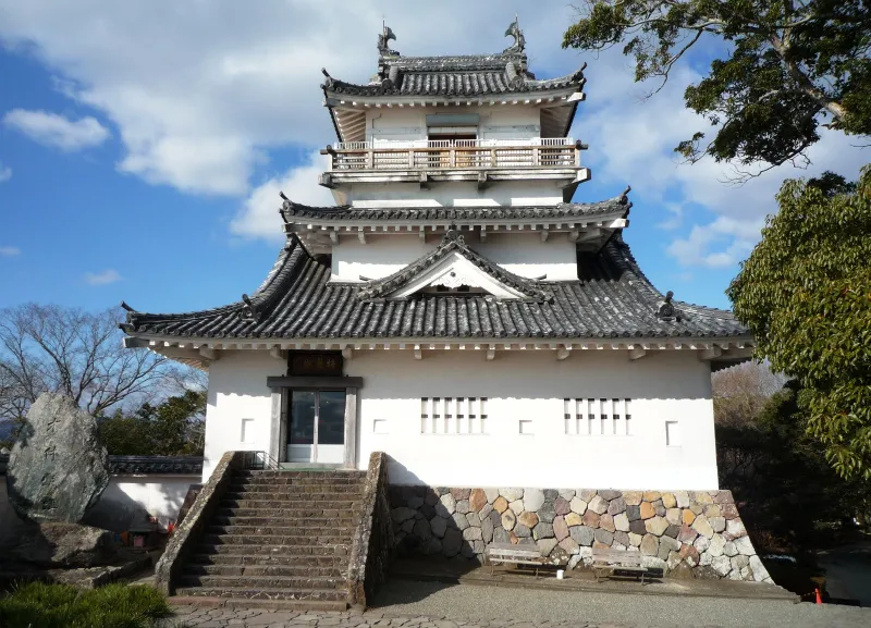 Kitsuki Castle (杵築城)
