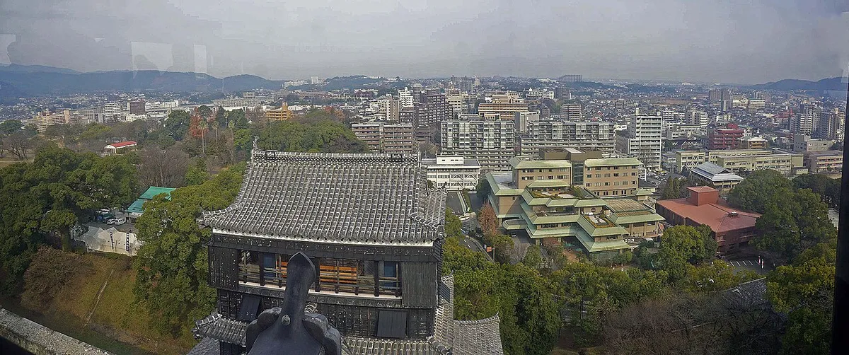 Kumamoto Castle (熊本城)
