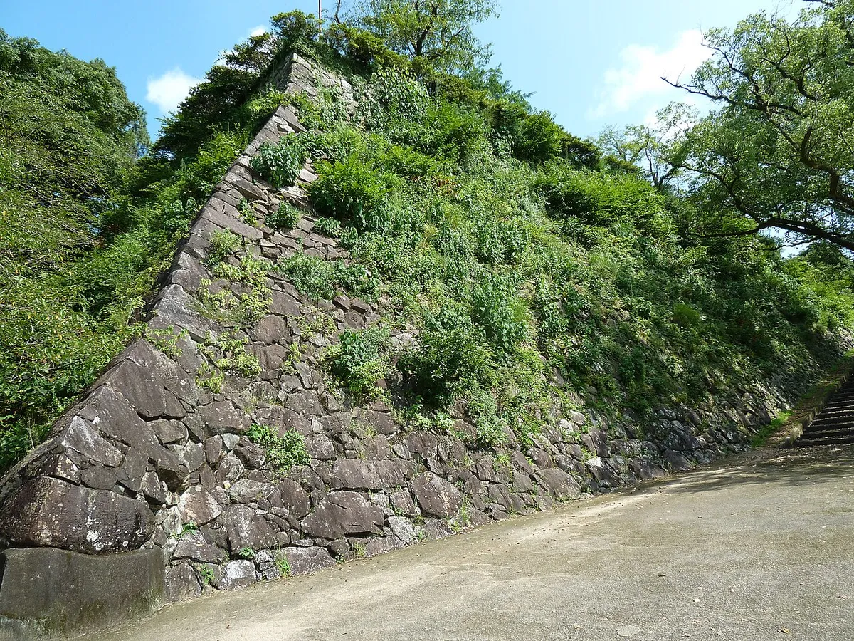 Nobeoka Castle (延岡城)