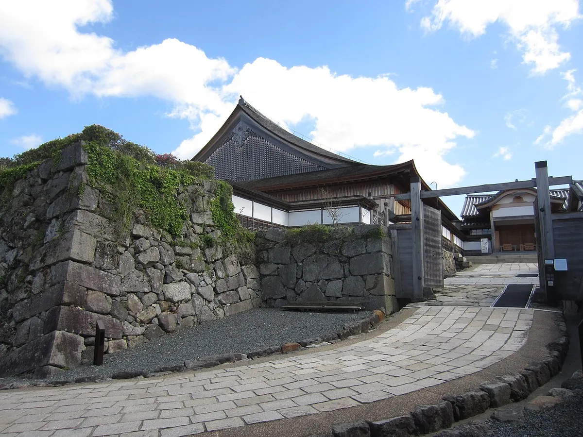 Sasayama Castle (篠山城)