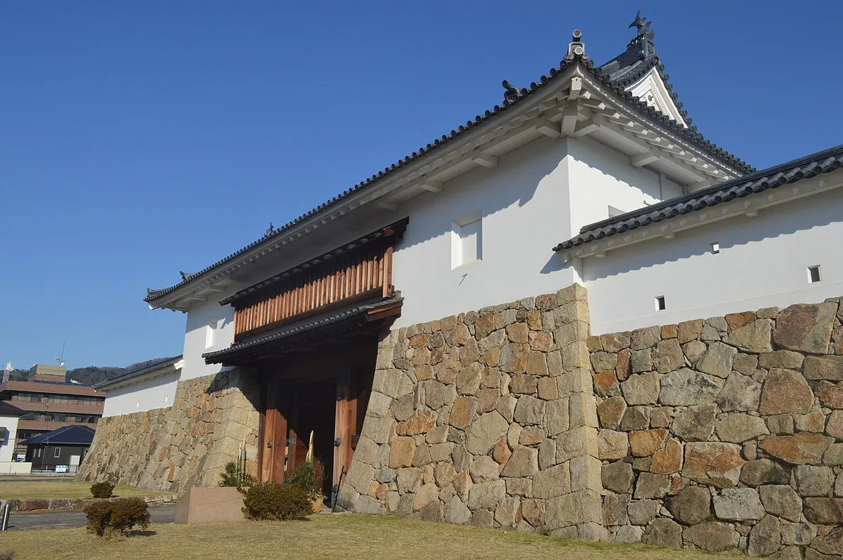 Tanabe Castle (田辺城)