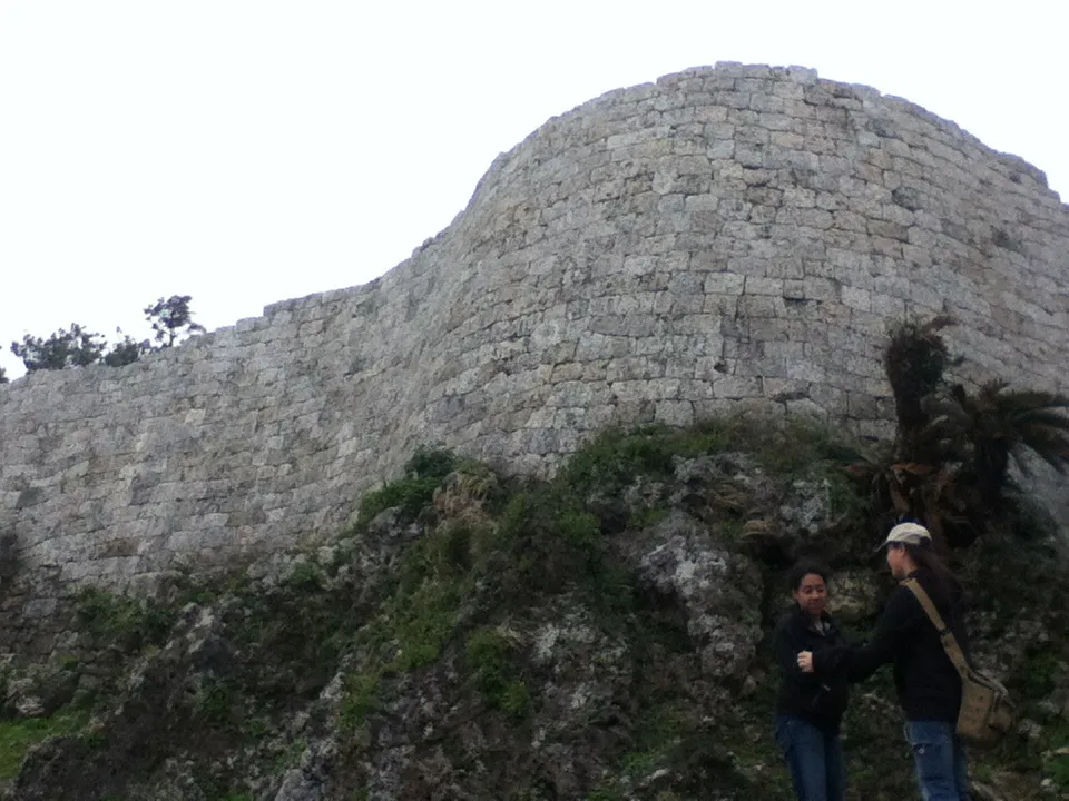 Urasoe Castle (Urasoe Youdore) (浦添城)