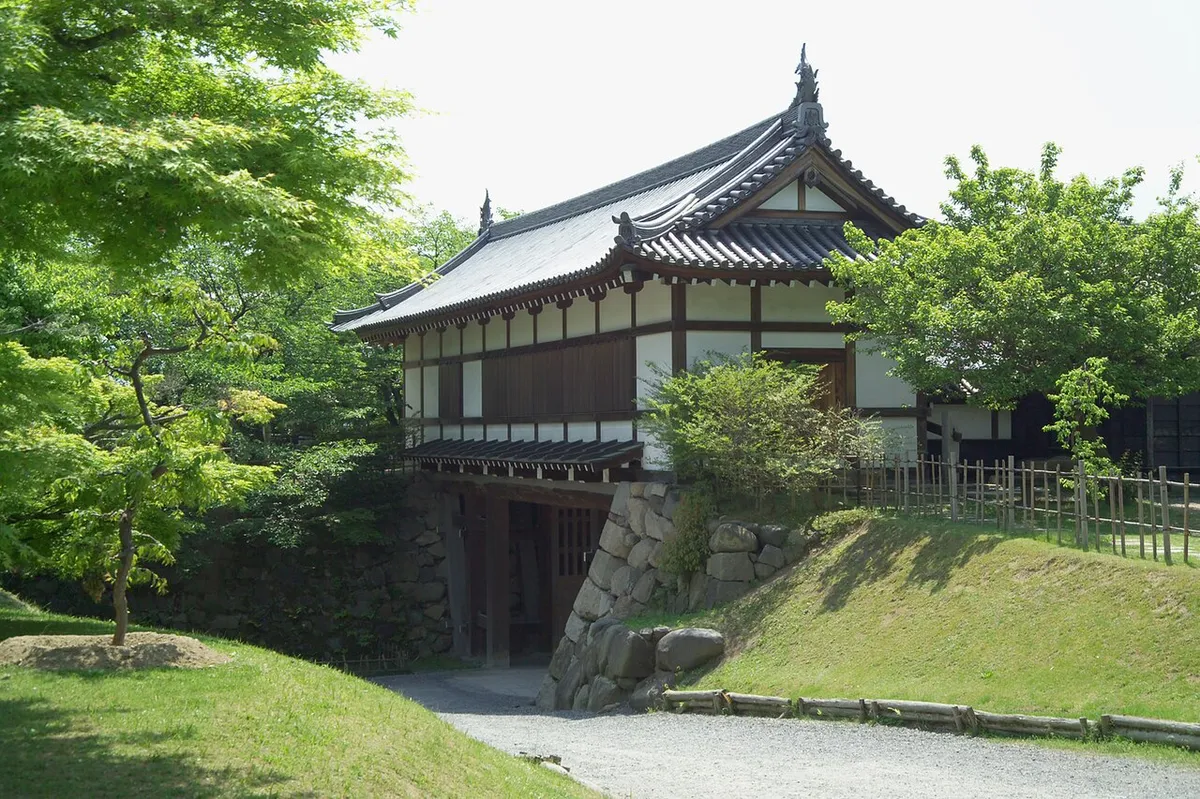 Yamato-Koriyama Castle (大和郡山城)